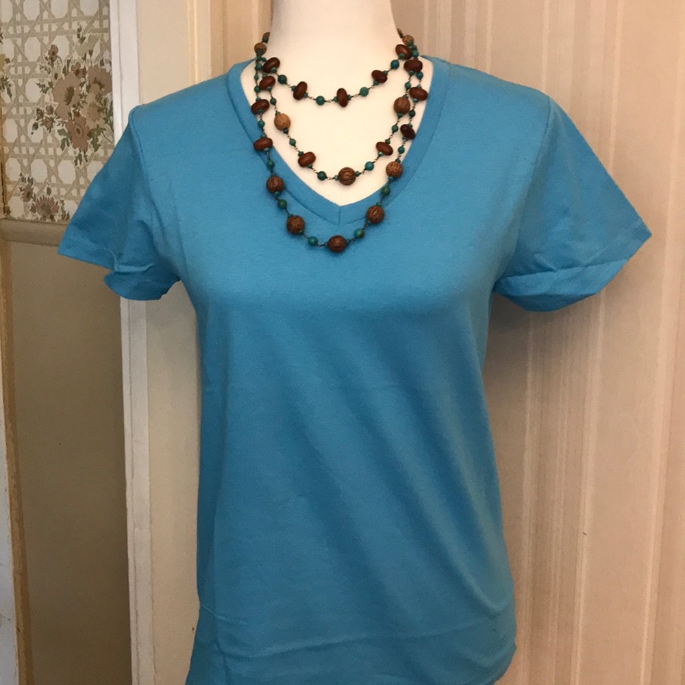 Hanes Ladies Small V-beck tee
